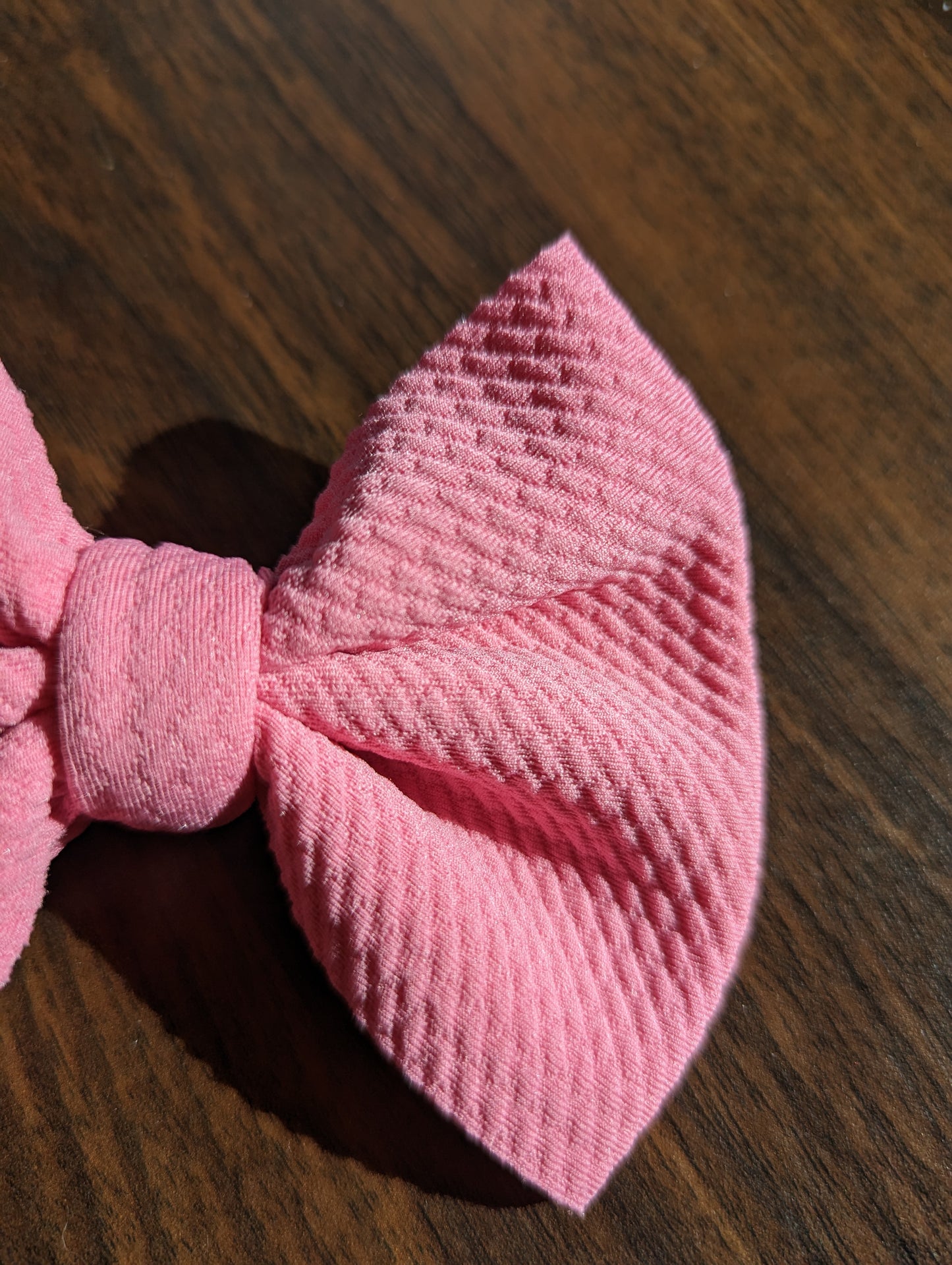 Bow-blegum Pink Clip