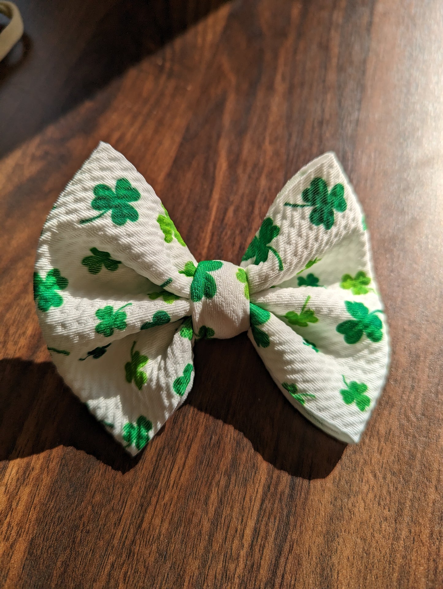 Shamrock Clip