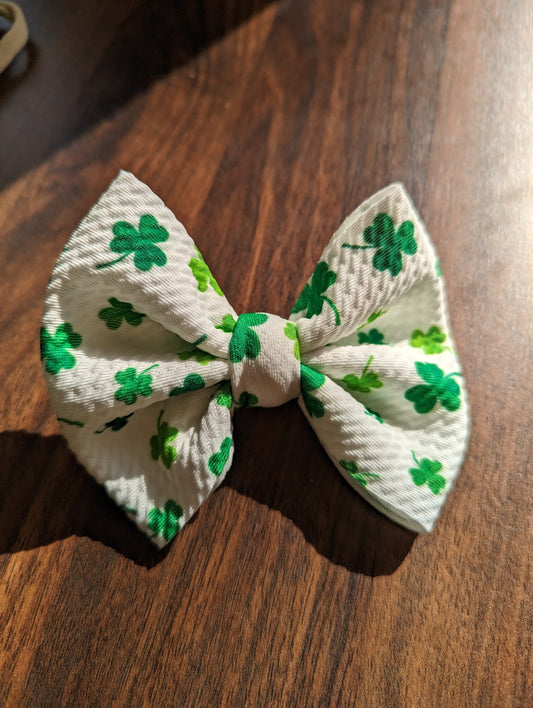 Shamrock Clip